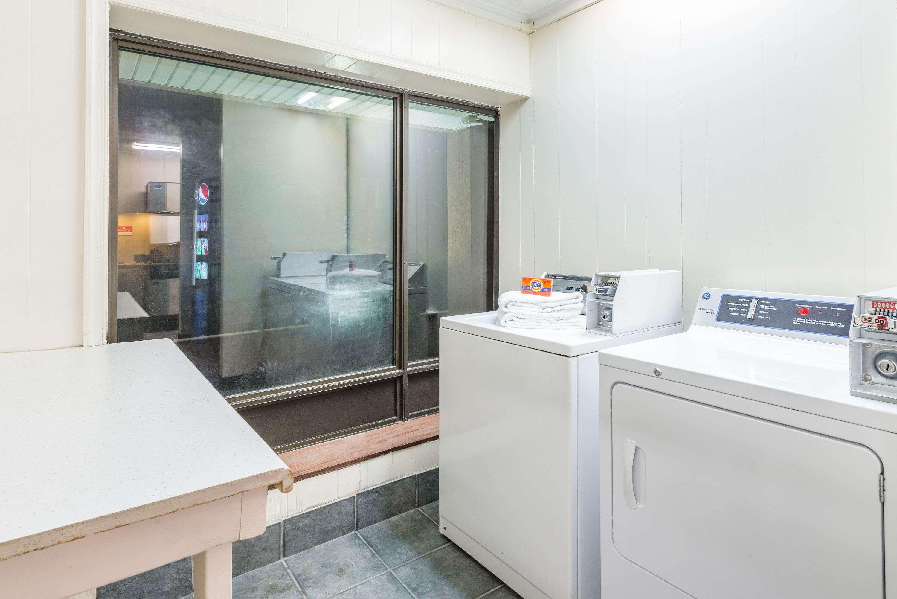 Ramada By Wyndham West Atlantic City Egg Harbor Township Ngoại thất bức ảnh